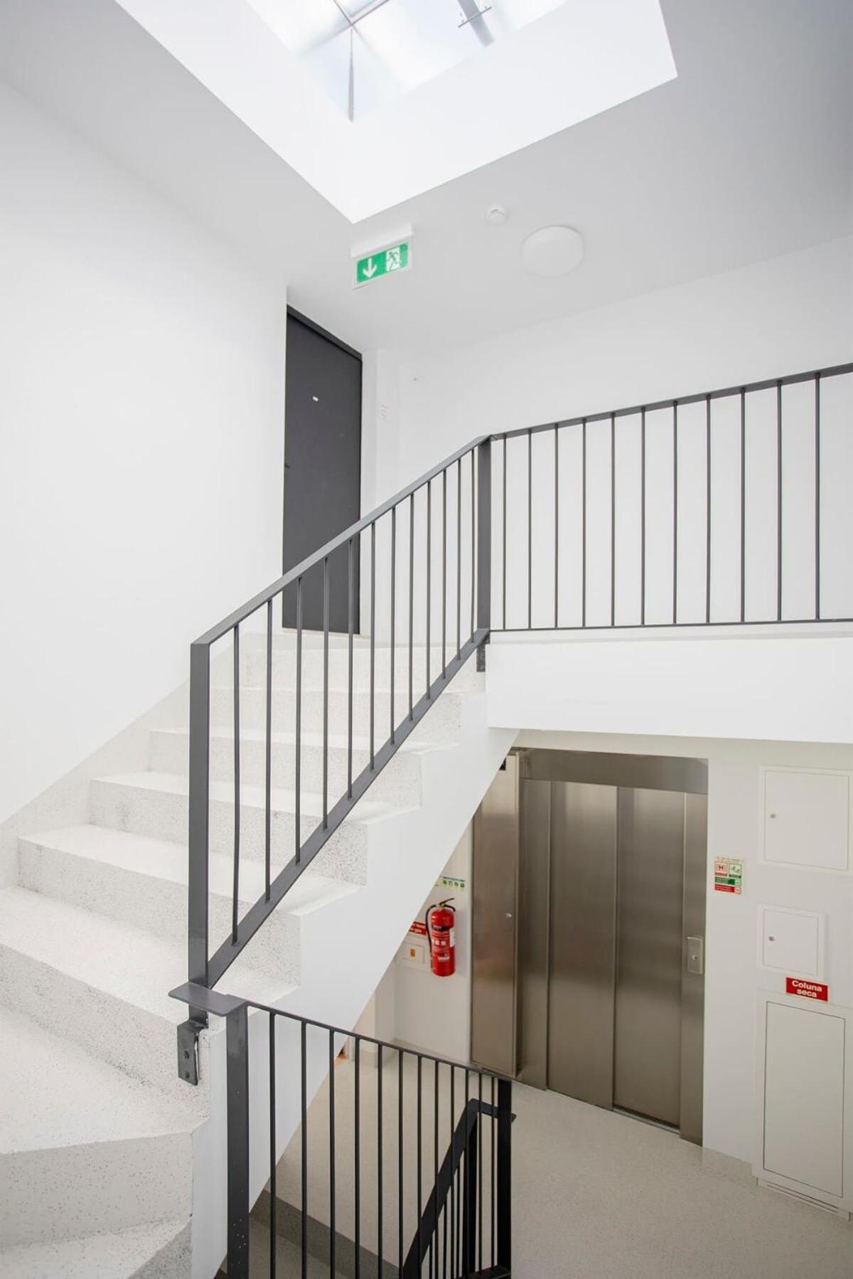 Liiiving In Porto-Modern & Glam Rooftop Apartment Екстер'єр фото